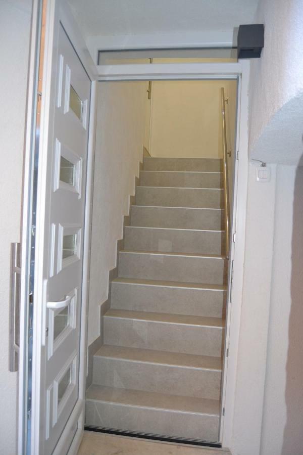 Apartment Lavanda Sinj Εξωτερικό φωτογραφία
