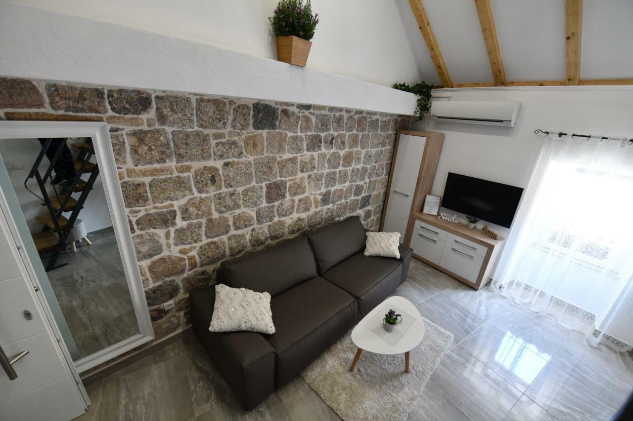 Apartment Lavanda Sinj Εξωτερικό φωτογραφία